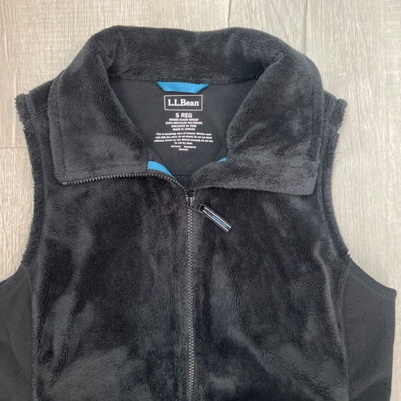 Women’s L.L. Bean Black Fleece Vest Size Small - Picture 4 of 6